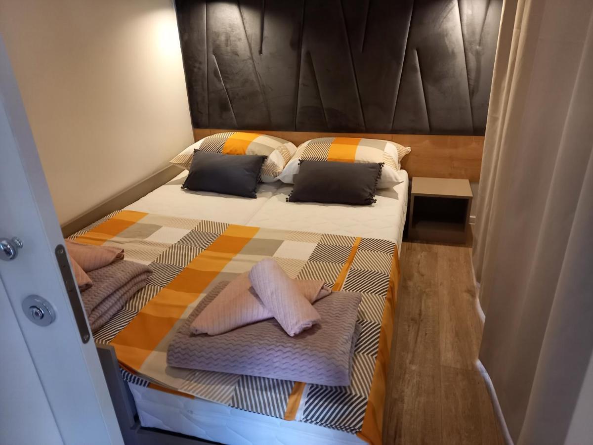 Mobile Home Agava 2 Biograd Na Moru Exterior photo
